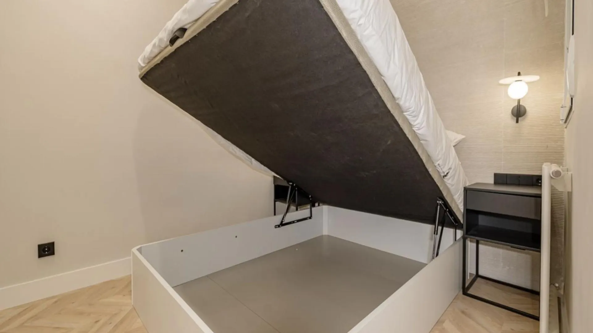 La Perla Fondazione Prada Apartment Milan